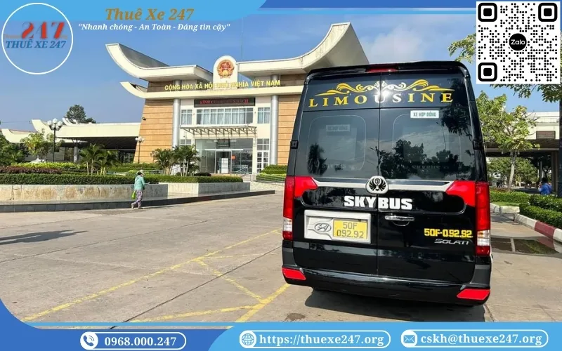 Cho thuê xe limousine 9 chỗ đi Mộc Bài